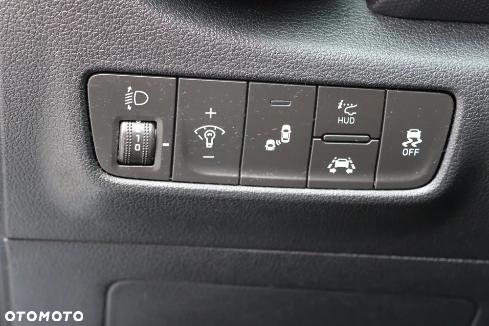 Hyundai Kona 1.6 T-GDI Premium DCT - 16