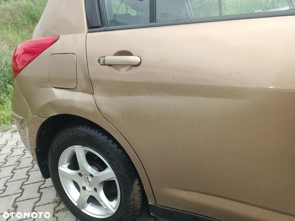 Nissan Tiida 1.6 Tekna - 27