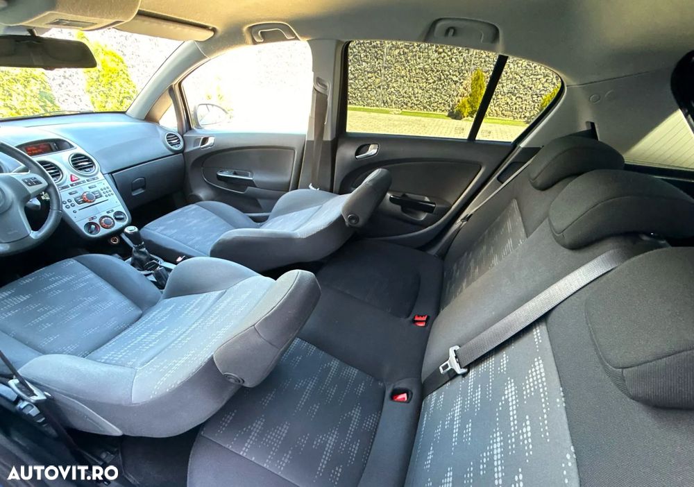 Opel Corsa 1.4 16V 150 Jahre - 20