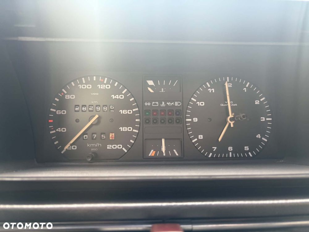 Volkswagen Golf - 8