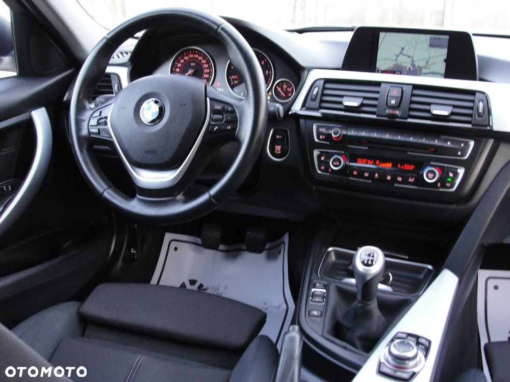 BMW Seria 3 318d Blue Performance Sport Line - 6