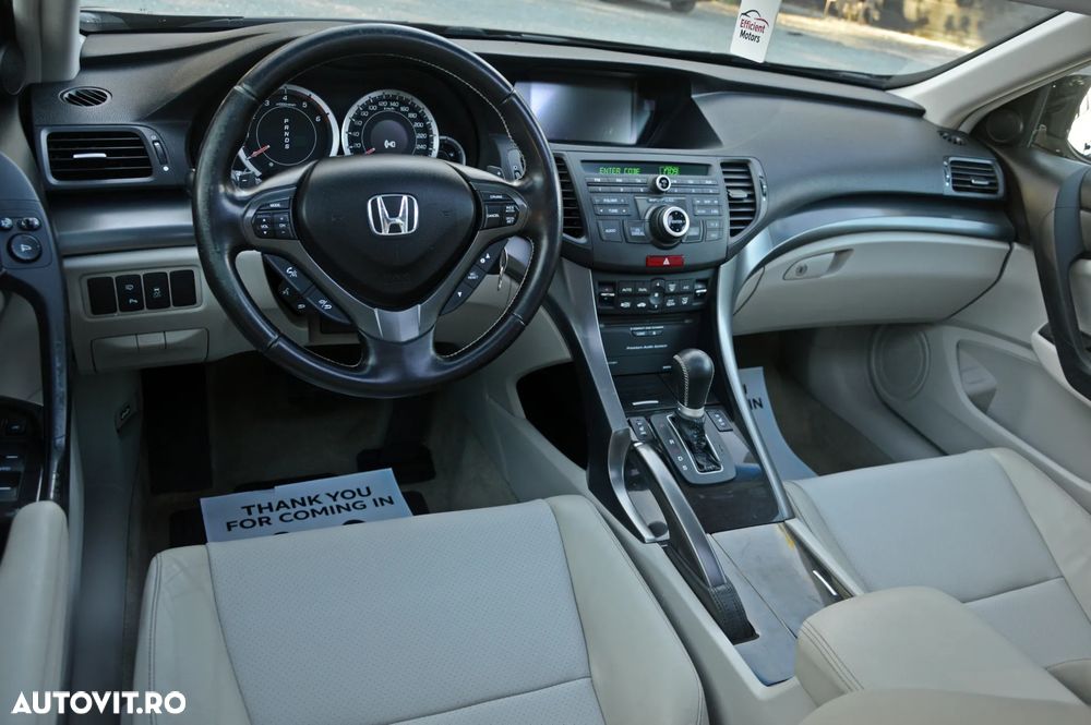 Honda Accord 2.2 i-DTEC AT Executive Navi - 24