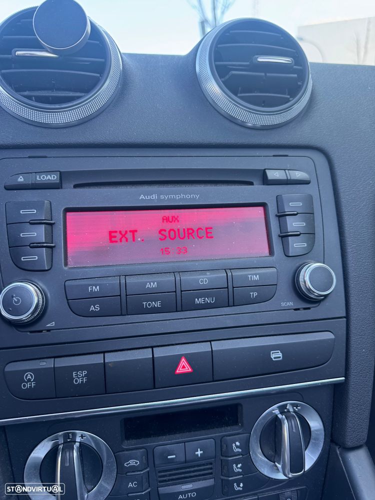 Audi A3 Cabrio 1.6 TDi DPF Attraction - 9