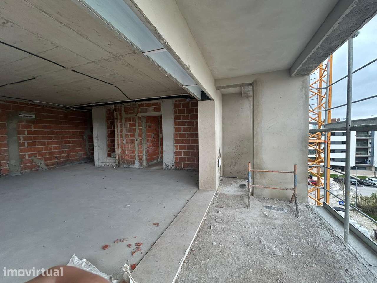 T3 Novo com varanda, terraço, garagem e ar condicionado - Grande imagem: 3/15