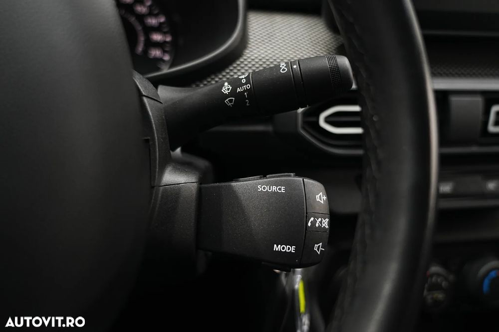 Dacia Logan TCe 90 MT6 Comfort - 22