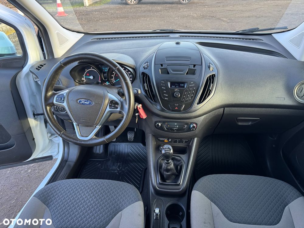 Ford Tourneo Courier 1.5 TDCi S&S Trend - 12