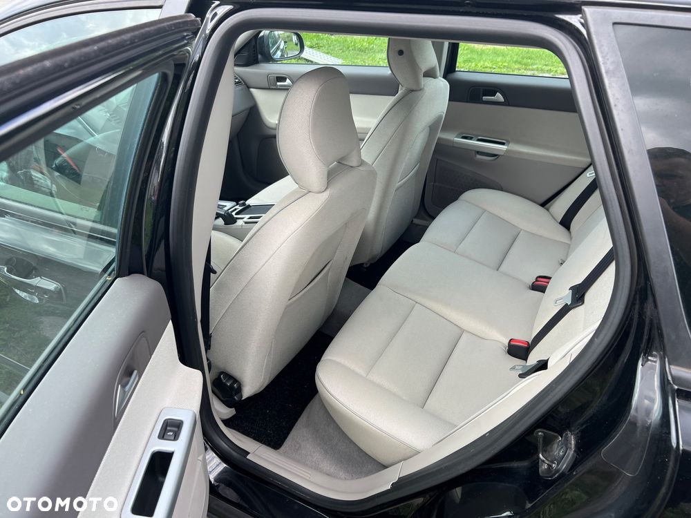 Volvo V50 2.0D DPF Powershift - 4