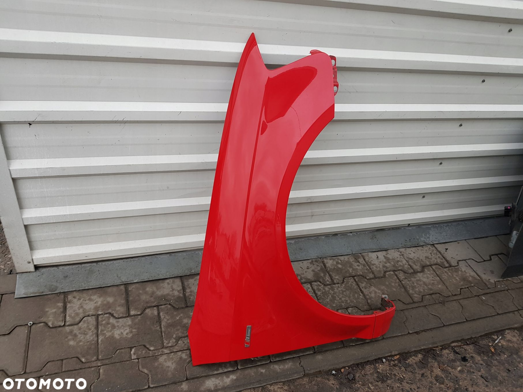 AUDI A3 8P LIFT 08-12r BŁOTNIK PRAWY PRZÓD LY3J - 2