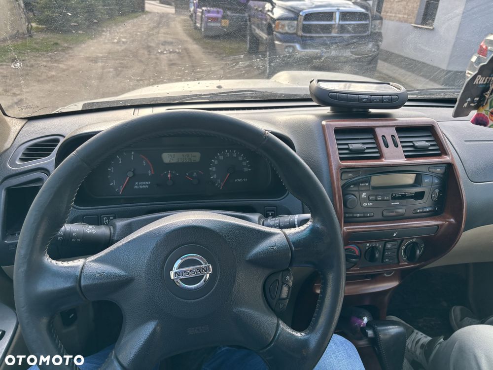 Nissan Terrano - 5