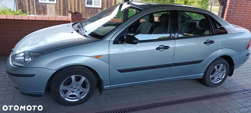 Ford Focus 1.6 X100 - 5