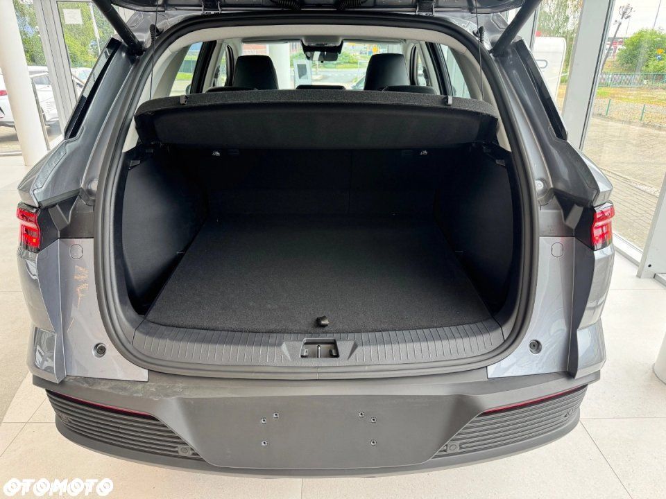 BYD Sealion 5 - 16