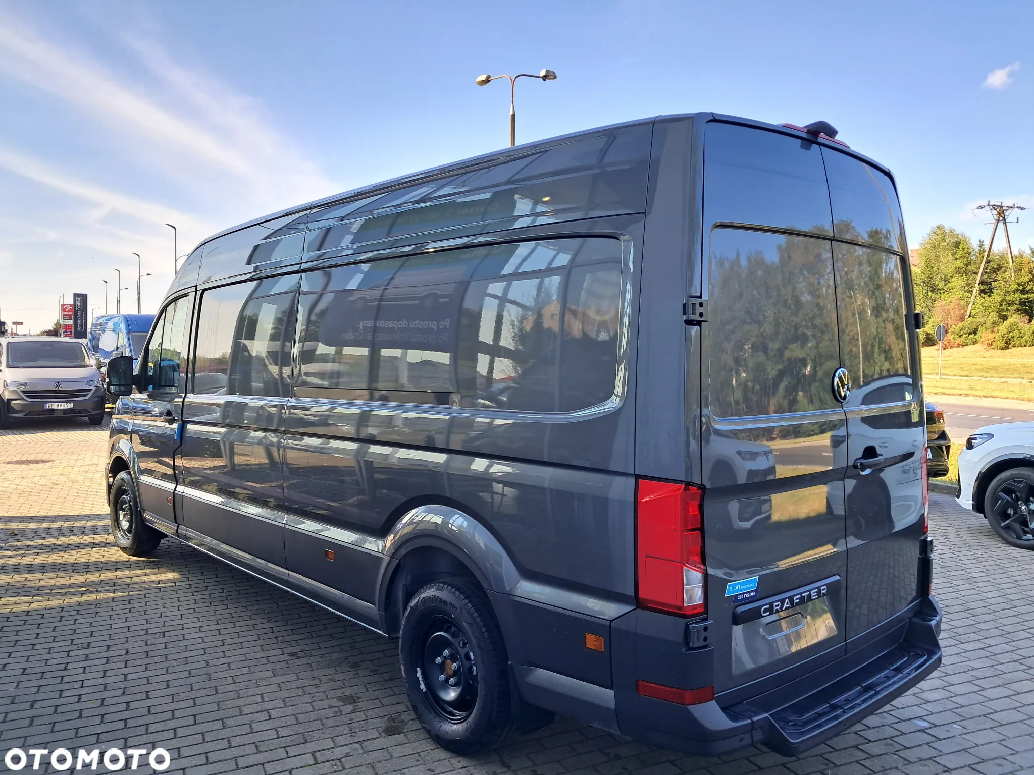 Volkswagen Crafter - 13