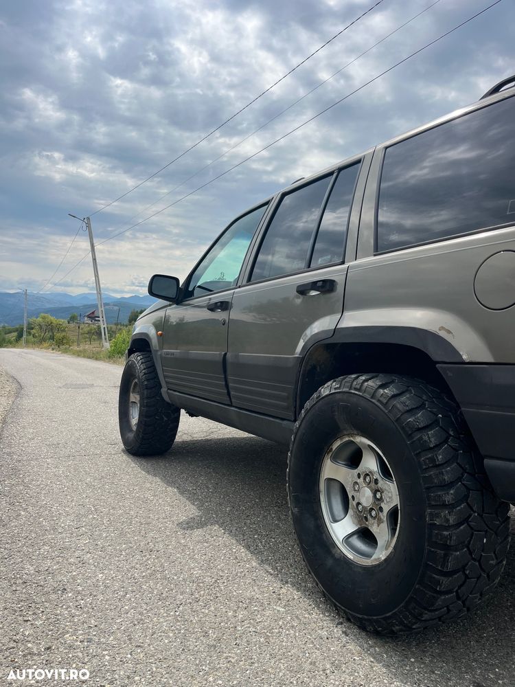 Jeep Grand Cherokee - 18