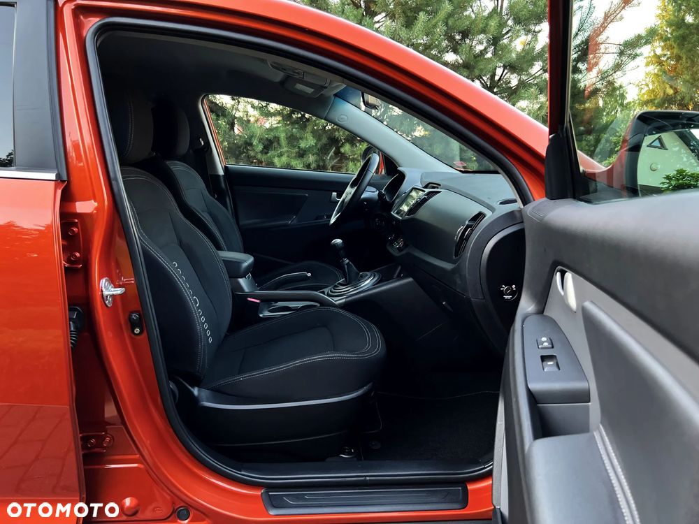 Kia Sportage 2.0 CVVT 4WD Vision - 24