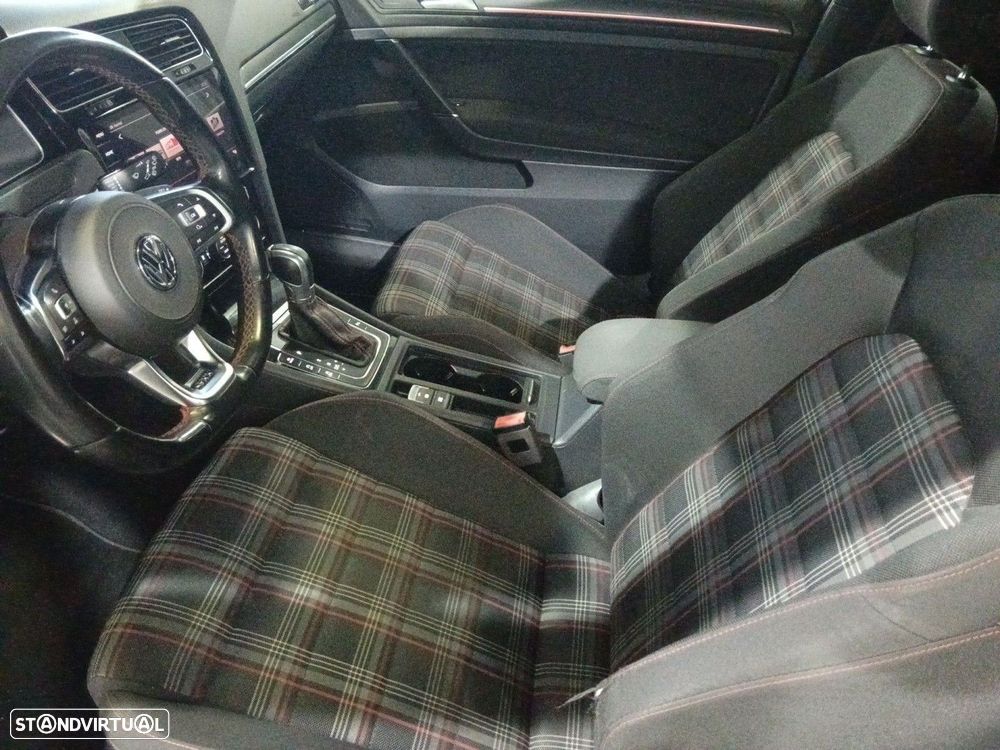 VW Golf 2.0 TSI GTI DSG Performance - 9