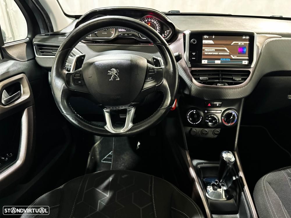 Peugeot 2008 1.6 e-HDi Allure 2-Tronic - 21