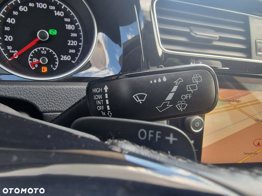 Volkswagen Golf 1.5 TSI ACT DSG Sound - 39