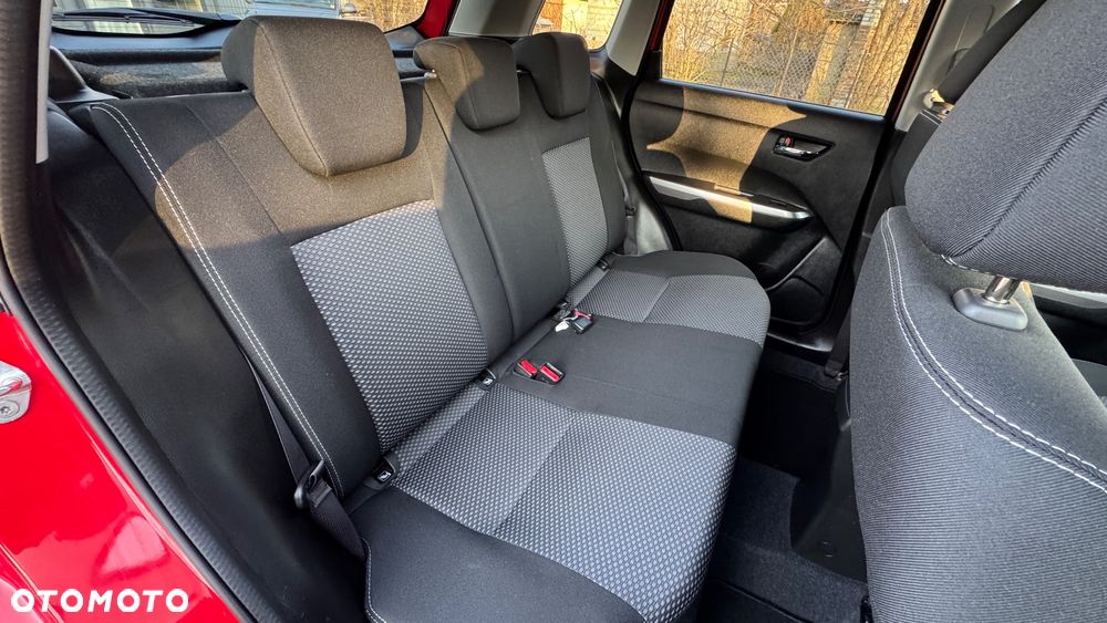 Suzuki Vitara 1.4 Boosterjet Hybrid Allgrip Comfort+ "SHINKAI" - 32