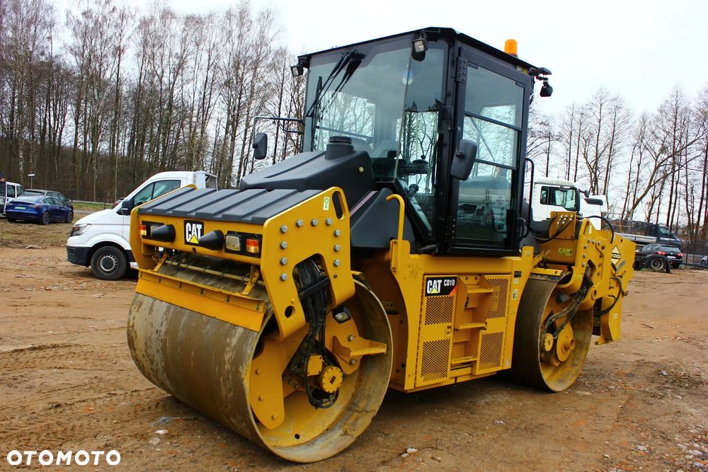 Caterpillar CAT CD10 WALEC STALOWY WIBRACYJNY Z DZIELONYMI BĘBNAMI +KOSZ HYDROG AX077 - 8