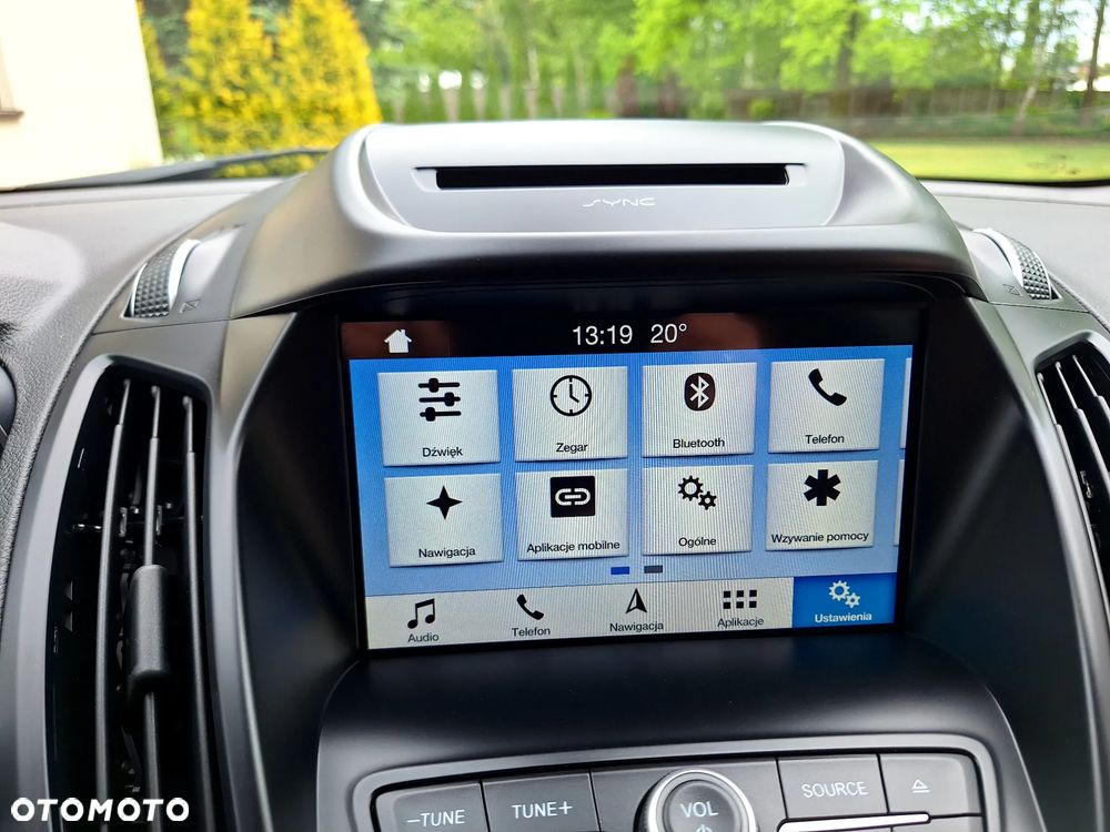 Ford Kuga 1.5 EcoBoost 2x4 Titanium - 16
