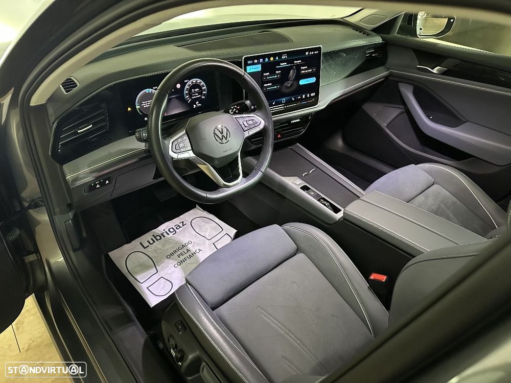 VW Passat Variant - 6