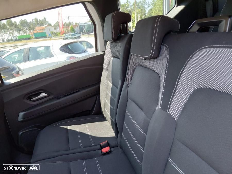 Dacia Jogger 1.0 TCe Essential 7L - 8