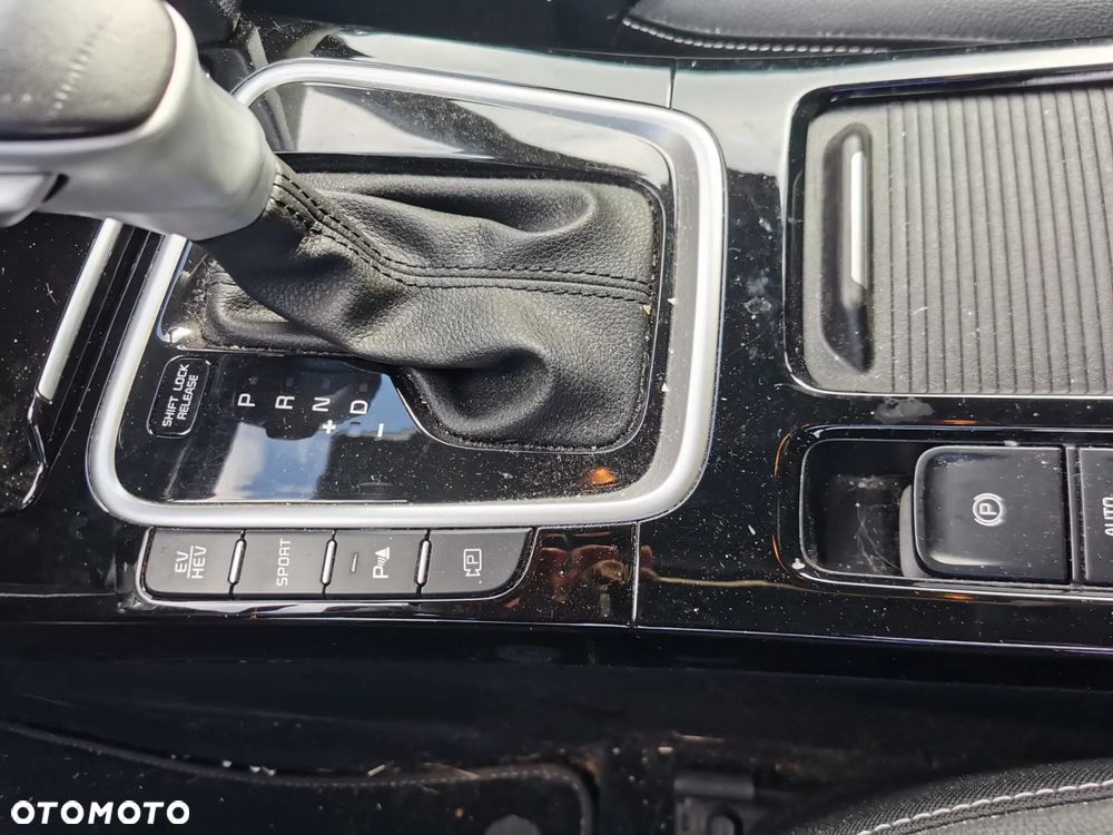 Kia Ceed SW 1.6 GDI DCT OPF Plug-in-Hybrid Platinum Edition - 11