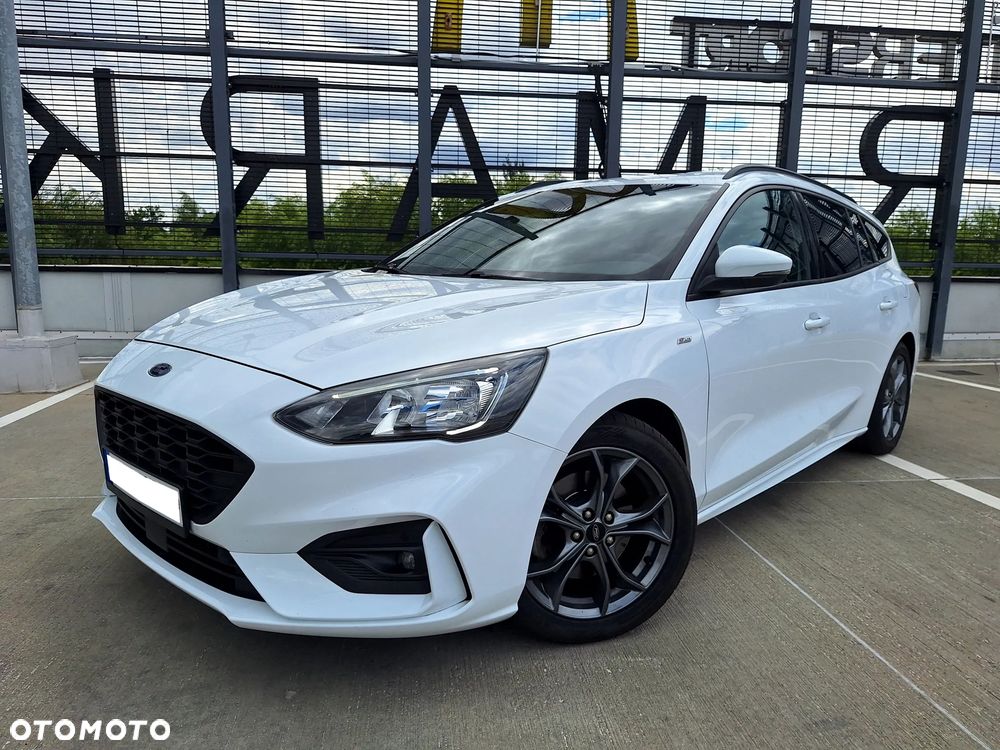 Ford Focus 1.5 EcoBoost ST-Line - 1