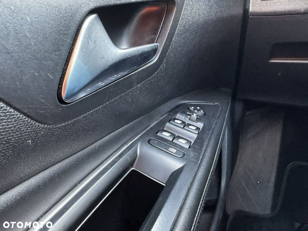 Peugeot 5008 1.5 BlueHDi Allure Pack S&S EAT8 - 25