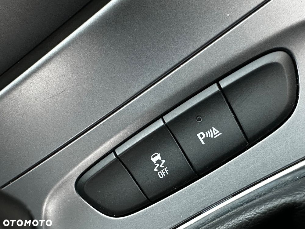 Opel Astra 1.6 CDTI Dynamic S&S - 10