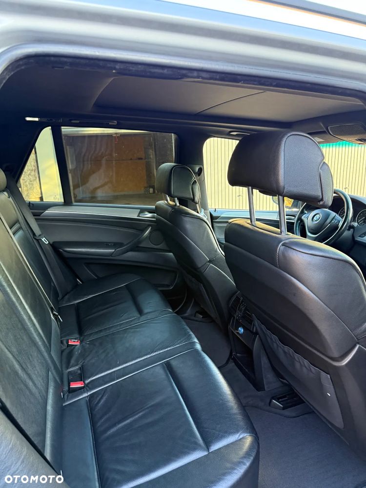 BMW X5 3.0si - 15
