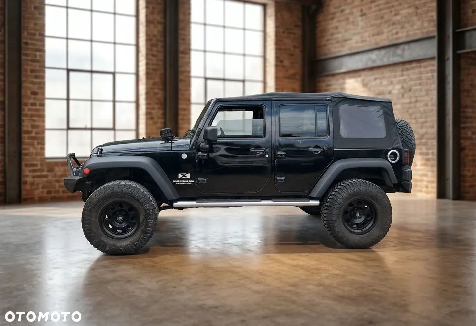 Jeep Wrangler Unlimited 3.8 Sport - 5