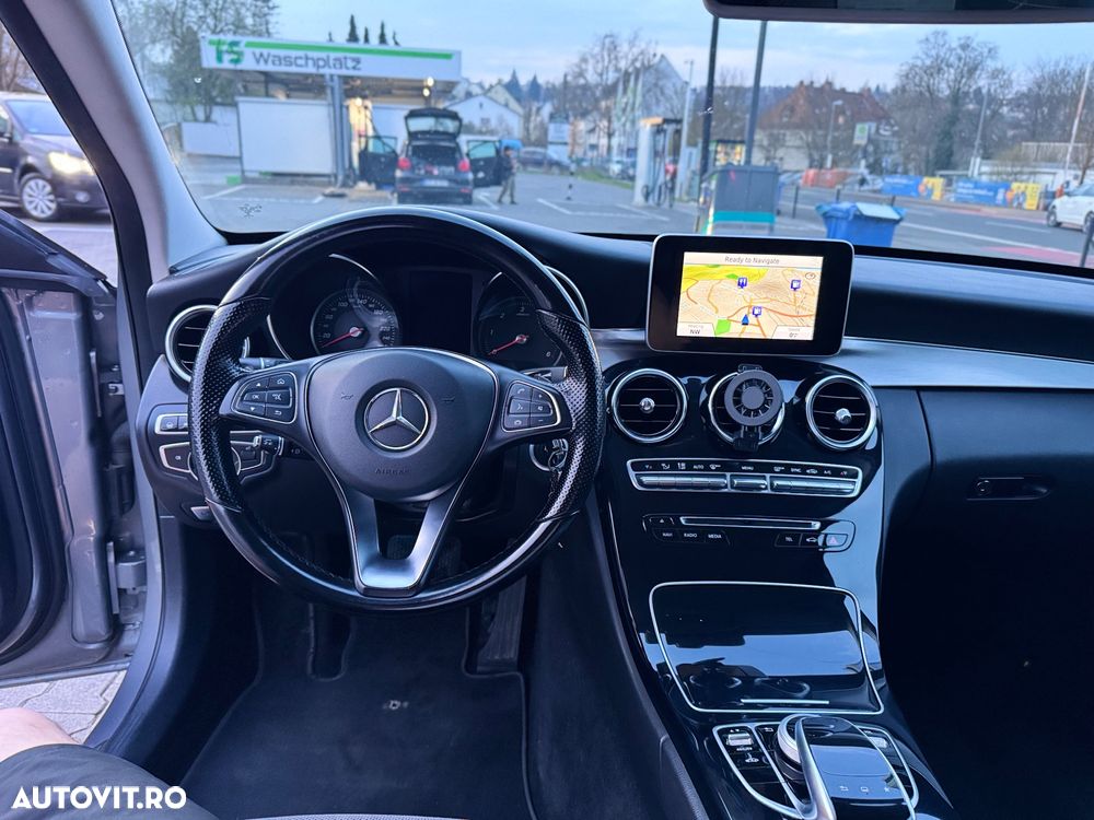 Mercedes-Benz C - 10