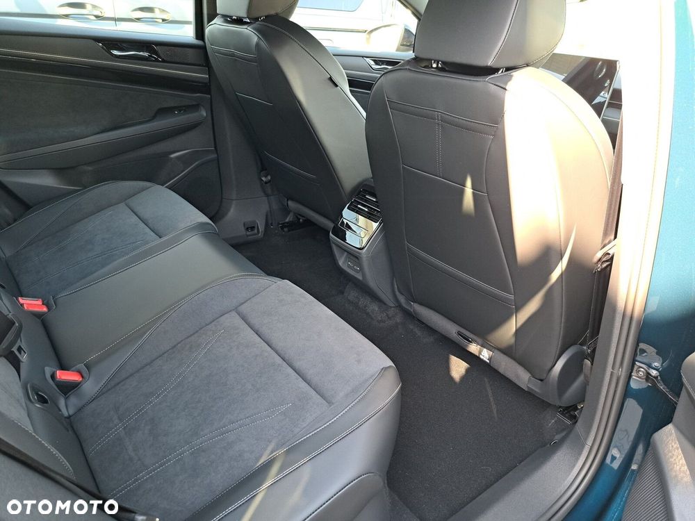 Volkswagen ID.7 77kWh Pro - 12