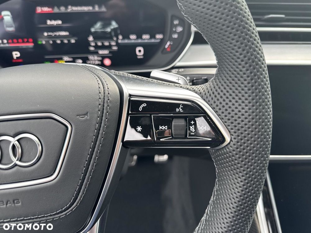 Audi S8 - 18