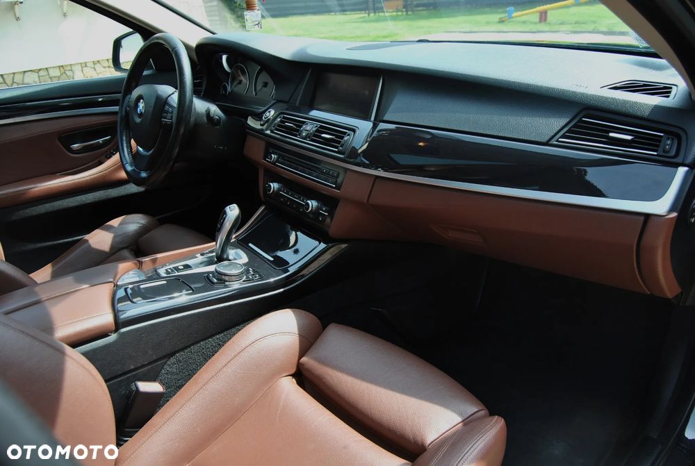 BMW Seria 5 520d Luxury Line - 7