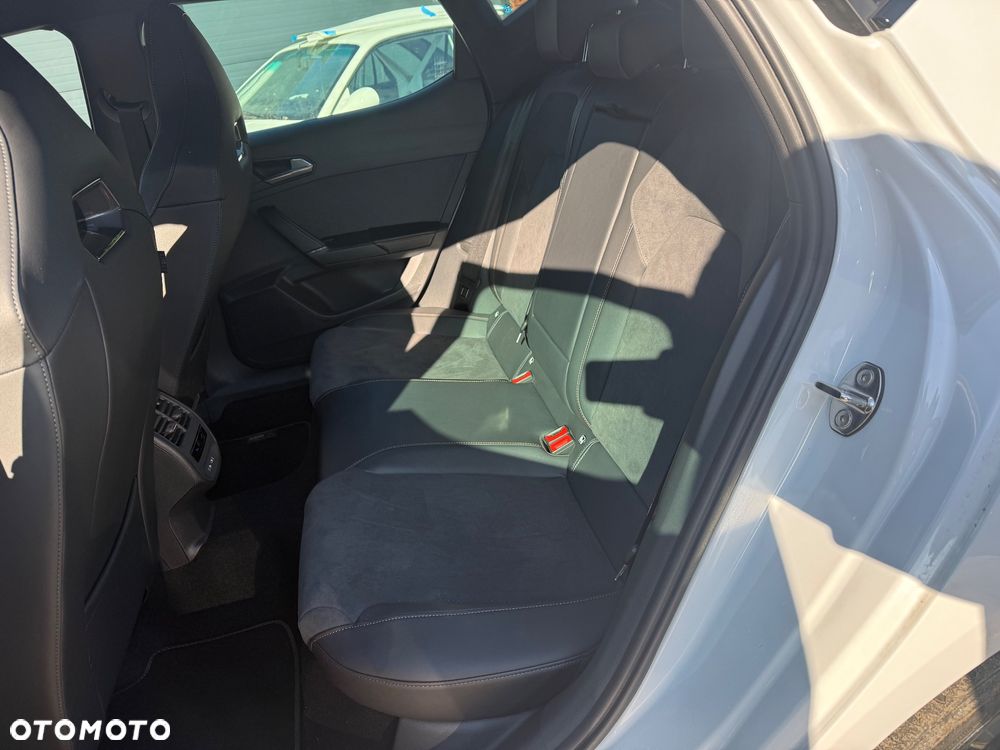 Cupra Leon 1.5 eTSI mHEV DSG - 24