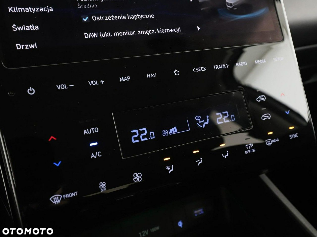 Hyundai Tucson 1.6 T-GDi 48V-Hybrid 2WD DCT Select - 28