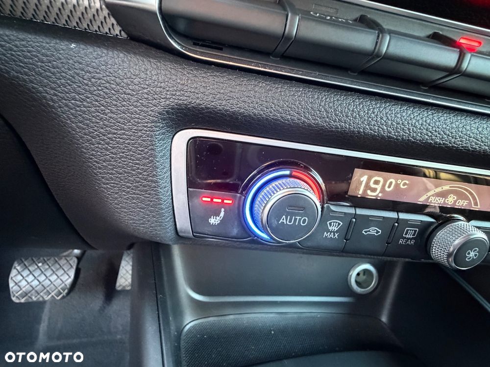 Audi A3 Sportback 30 TDI S tronic design - 23