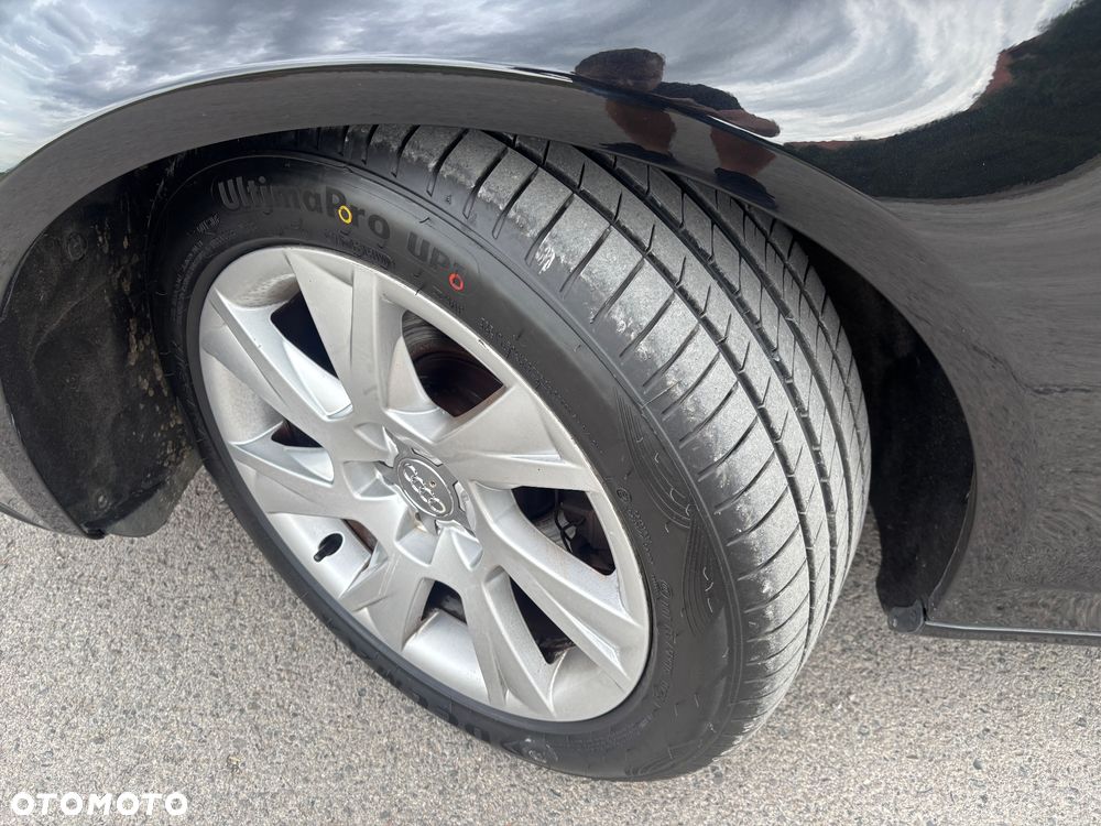 Audi A4 Avant 2.0 TDI DPF S line Sportpaket - 11
