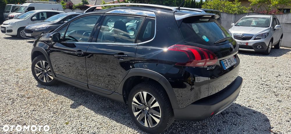 Peugeot 2008 1.2 Pure Tech Allure S&S EAT6 - 18