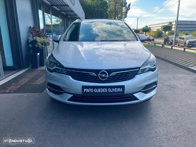 Opel Astra Sports Tourer - 2