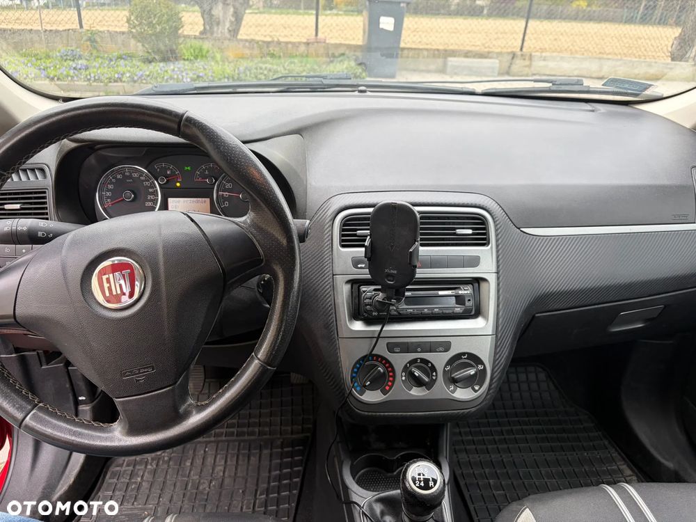 Fiat Grande Punto - 12