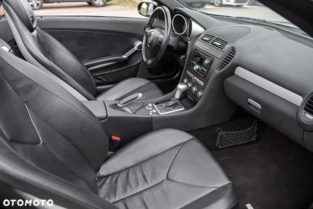Mercedes-Benz SLK 350 7G-TRONIC - 23
