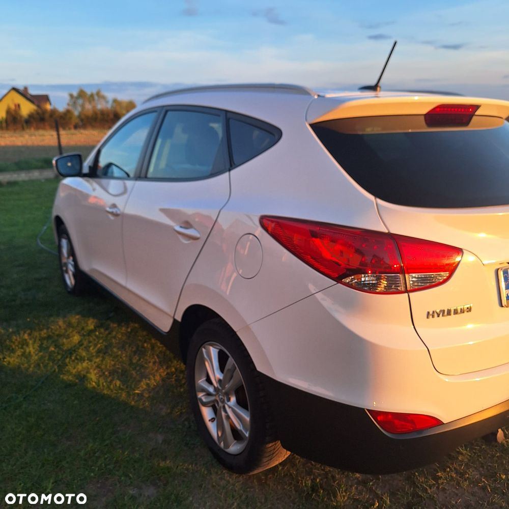 Hyundai ix35 2.0 CRDi 4WD Premium - 4
