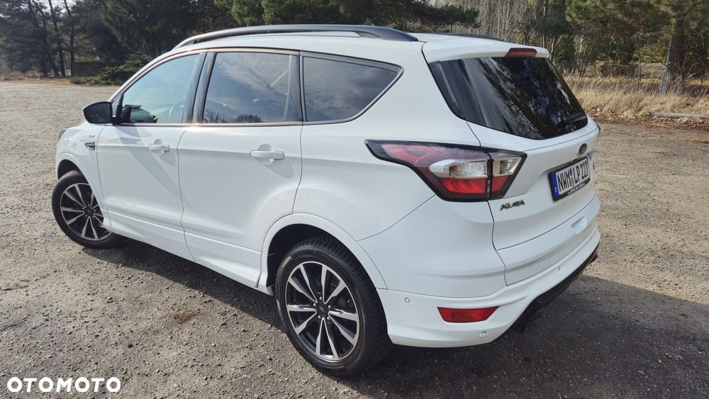 Ford Kuga 1.5 EcoBoost 2x4 ST-Line - 12