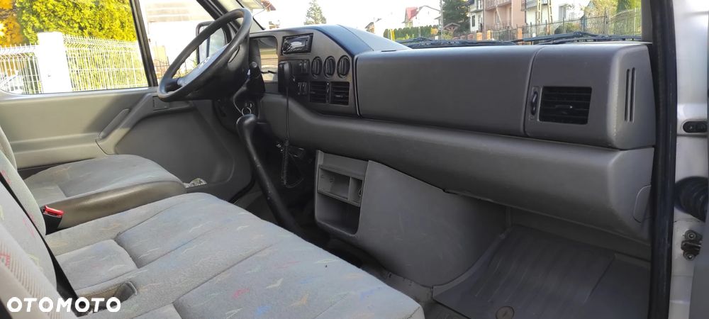 Volkswagen LT 35.2.5 TDI 109 KM W PEŁNI SPRAWNY BEZ RDZY - 11
