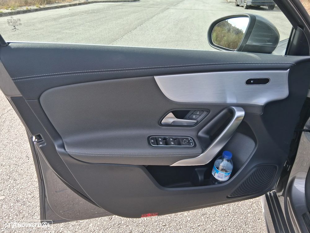 Mercedes-Benz A 200 AMG Line - 14