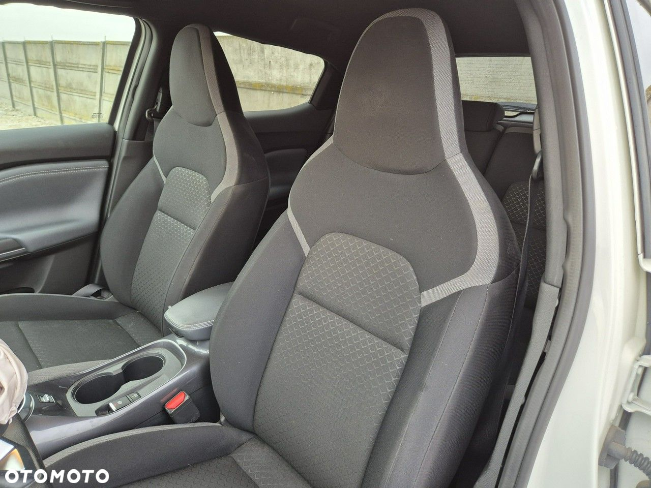 Nissan Juke 1.0 DIG-T DCT Enigma - 16
