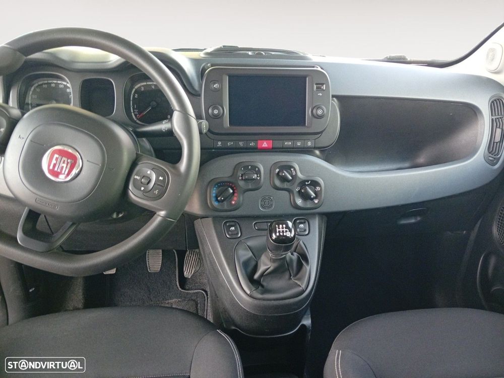 Fiat Panda 1.0 Hybrid City Cross — fotografia 10